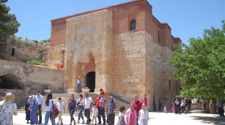 Eshab-ı Kehf’te bayram tatili yoğunluğu