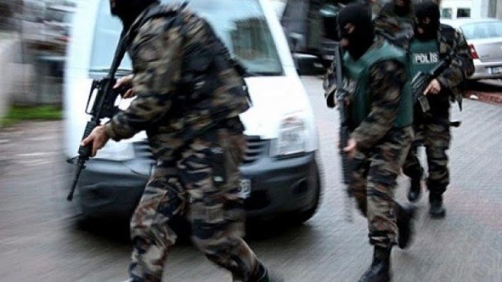 İstanbul’da 1 Mayıs öncesi operasyon: 76 gözaltı