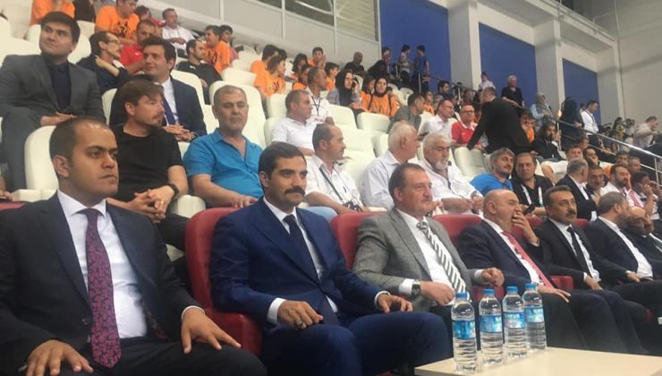 Ülkü Ocakları Başkanı Ateş, Türkiye Taekwondo Şampiyonası’nı izledi