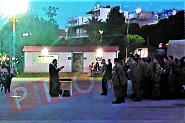 Papaz eşliğinde silah ve asker sevkiyatı savaşın ayak sesi mi?