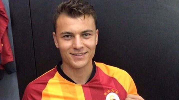 Yusuf Erdoğan, Galatasaray formasını giydi!