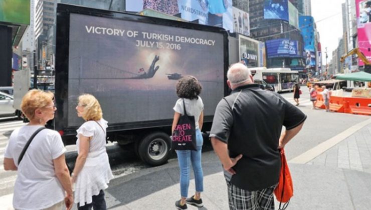 15 Temmuz darbesi New York sokaklarında…