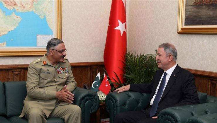 Akar Pakistan Genelkurmay Başkanı’nı kabul etti