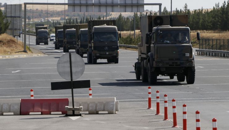 Suriye sınırında askeri araç devrildi: 8 asker yaralı