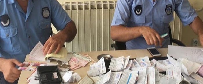 Herkese aynı yalanı söyleyip…