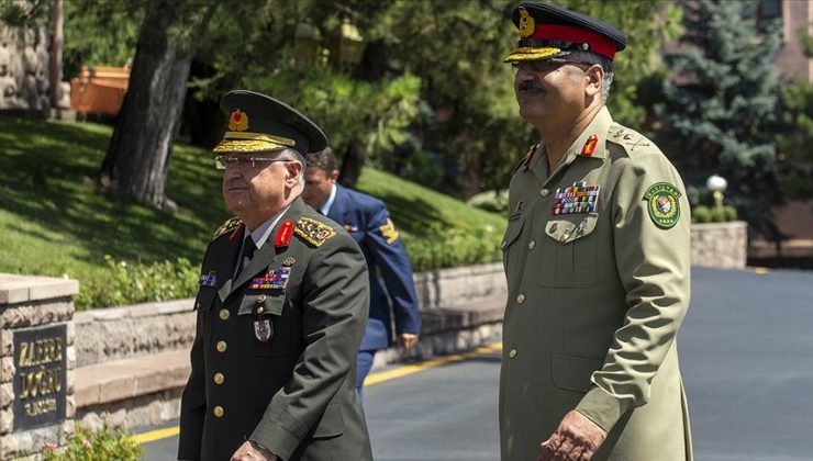 Orgeneral Güler, Pakistan Genelkurmay Başkanı Hayat ile görüştü