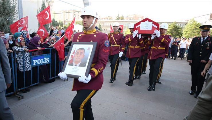 Şehit Uzman Çavuş Baran son yolculuğuna uğurlandı