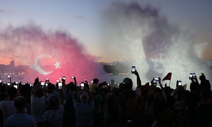 İstanbul’da zafer bayramı coşkusu