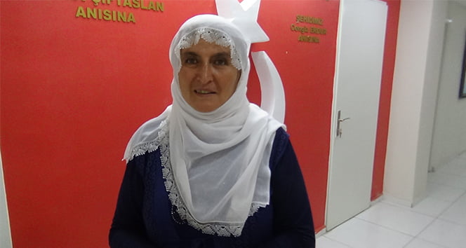 Oğlunu teröristlere kaptıran Akar Anne’den Annelere çağrı