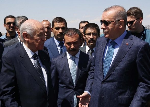 ‘Kara birliklerimizin bölgeye girmesini bekliyoruz’