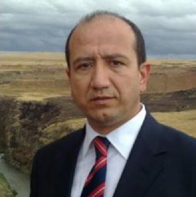 “Her girdiği kabın şeklini alan İp genel müdiresi okyanus ötesinden aldığı talimatlarla yapmış”