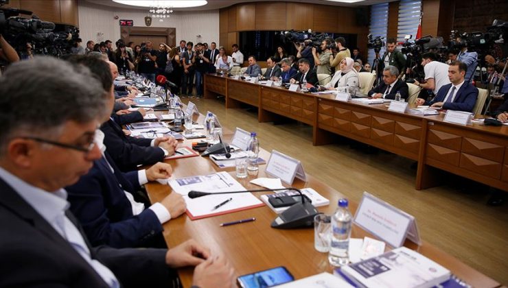 Memur ve memur emeklilerinin zam pazarlığı başladı