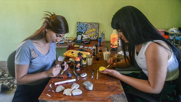 Munzur’un çakıl taşları sanat eserine dönüşüyor