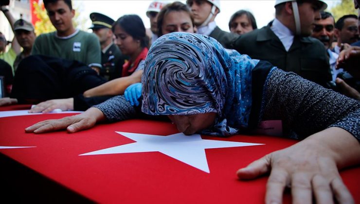 Şehitlerimizi uğurluyoruz