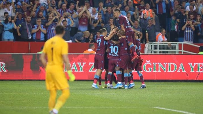 Trabzonspor UEFA Avrupa Ligi’nde yükseldi Malatya’dan veda…