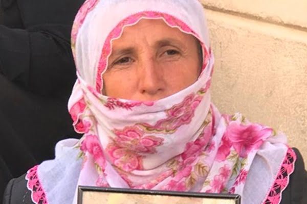 HDP binası önünde evladını bekleyen anne, oğlunun ölüm haberini aldı