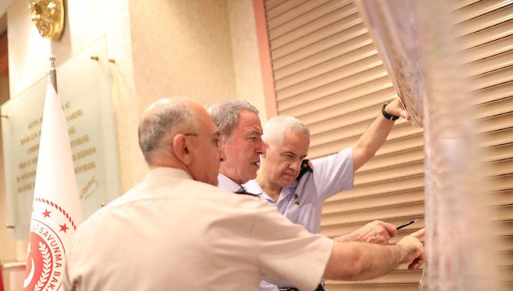 Karargah’ta sabahın ilk saatlerine kadar yoğun mesai