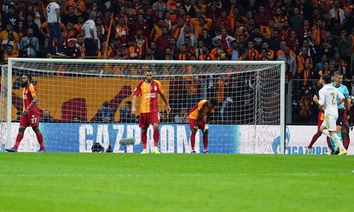 Galatasaray iki kez öne geçtiği Hatay deplasmanında mağlup oldu