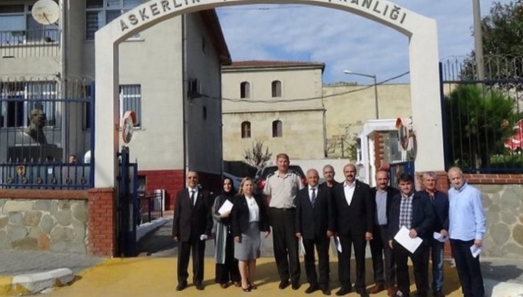 MHP’liler, gönüllü askerlik başvurusu yaptı