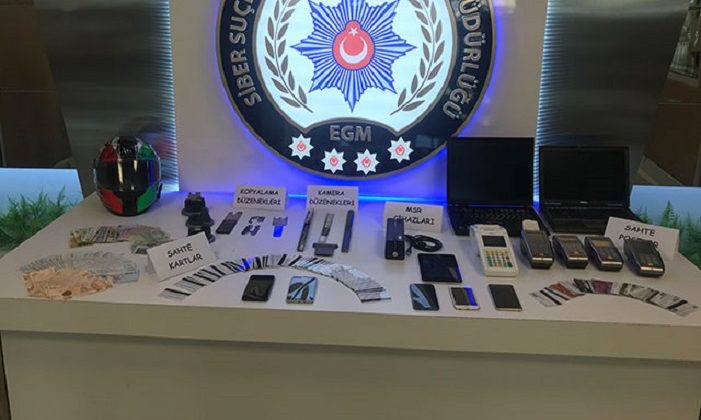 300 kişinin kart bilgilerini kopyalayan çete yakalandı