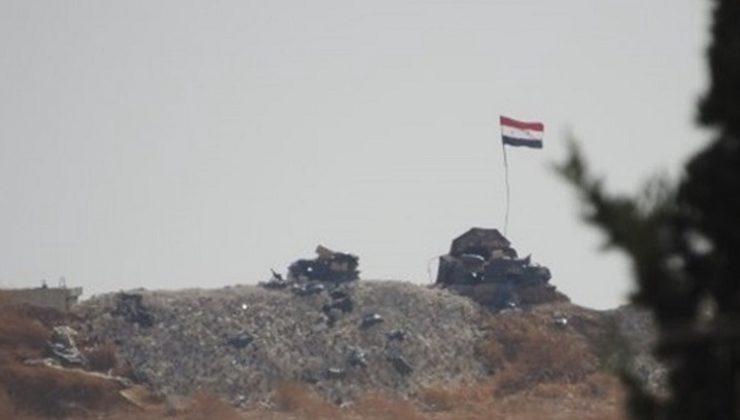 Astıkları bayraklar da işe yaramadı! Esed YPG’yi ‘terörist’ ilan etti