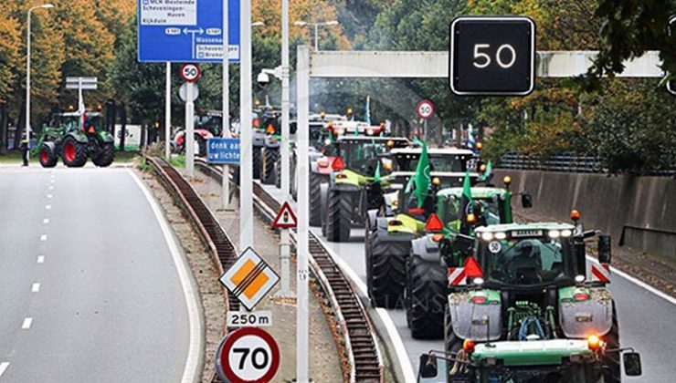 Almanya’da Çiftciler Traktörlerle Merkel’in kapısına dayandı
