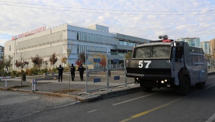 HDP’li dört belediyeye yeni görevlendirme