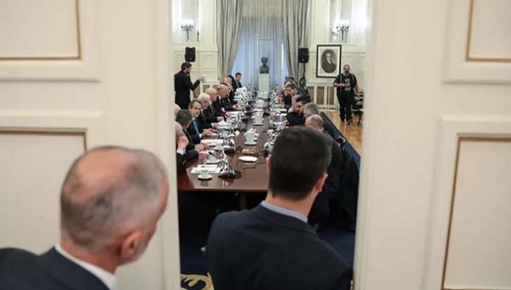 Yunanistan’dan skandal hamle! Libya’daki sözde yönetimle görüştüler