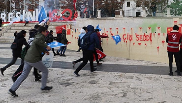 Sivaslılar ‘Çin Seddi’ni yıktı
