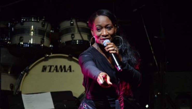 ABD’li ünlü sanatçı Della Miles’tan İsrail’i boykot çağrısı