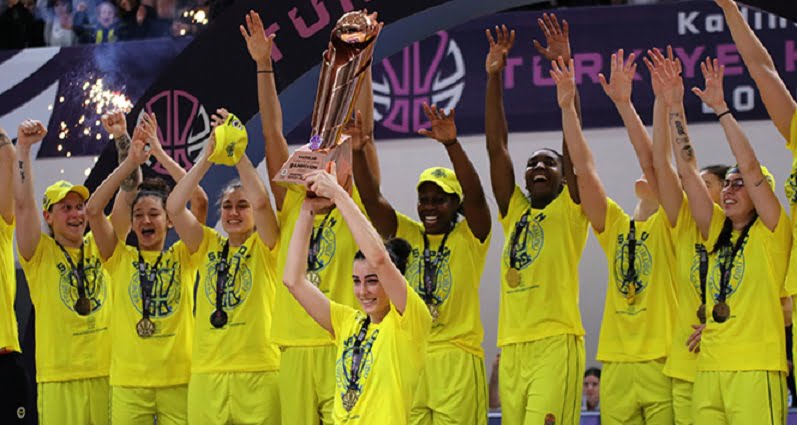 Fenerbahçe Kadınlar Türkiye Kupasını Kaldıran oldu