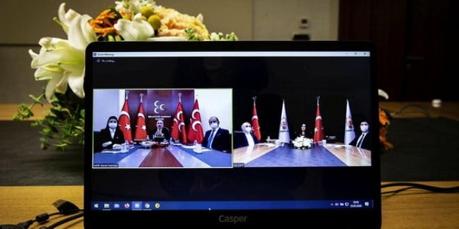 MHP’de partiler arası bayramlaşma video konferansla yapıldı
