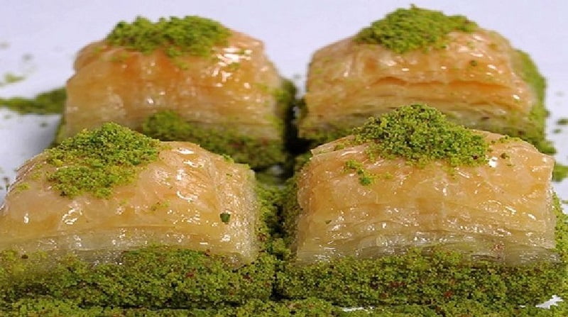 Tatlıda akılalmaz hile! İçine bakın ne katıyorlar