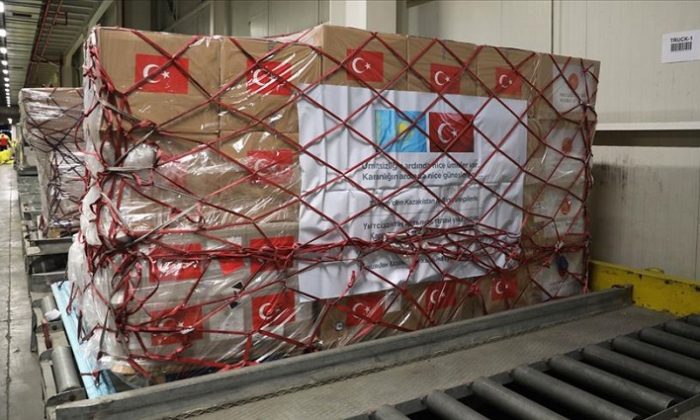 Türkiye, salgınla mücadelede 160 ülkeye yardım eli uzattı