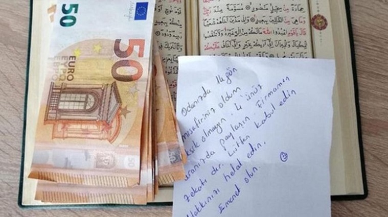 Kur’an-ı Kerim’in içine para ve bu notu bıraktılar!