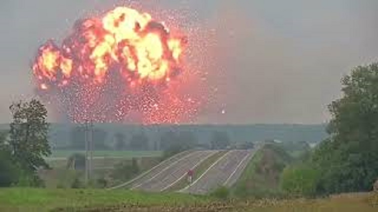 Şok görüntüler Sakarya Hendek’te ilk patlama anı!  7 kişilik bir kaybımız var