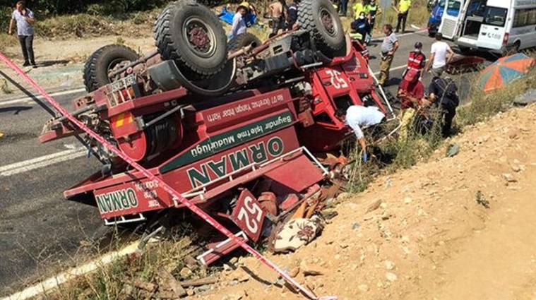 Orman yangınına müdahale etmek için yola çıkan araç kaza yaptı! 2 şehit, 2 yaralı