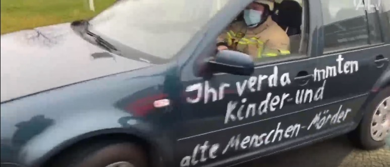 Almanya’da Başbakanlık binasına araçla saldırı girişimi