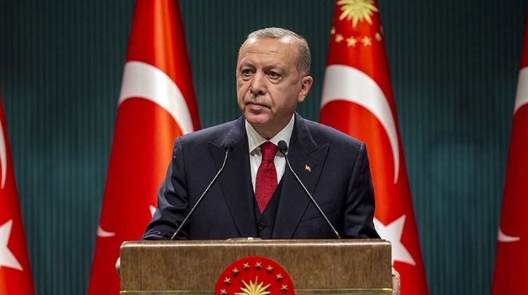 Yunan gazeteci Cumhurbaşkanı Erdoğan’a sordu! ‘Bir gece ansızın gelebiliriz’ ne demek? Anlamışsınız!