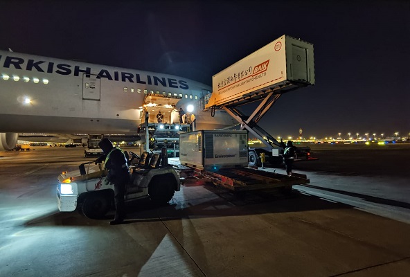 “İnaktif aşılarımızın ilk bölümünü getiren uçak dün Türkiye saati ile 19.50’de Pekin havalimanından havalandı”