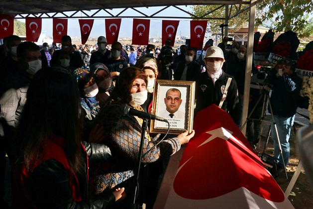 Kahramanmaraş’ta şehit düşen polis memuruna son veda