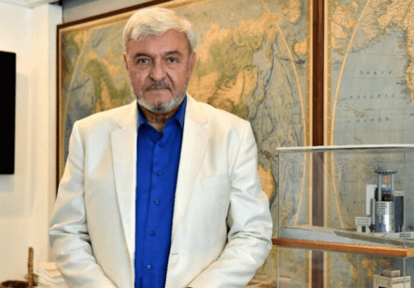 Ahmet Vefik Alp hayatını kaybetti