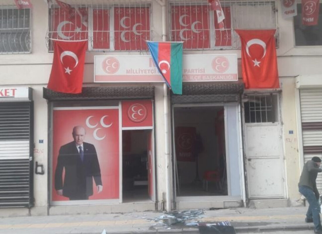 MHP Bismil İlçe Başkanlığına hain saldırı