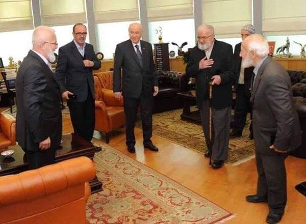 Onlar Şimdi Aksaçlı..!