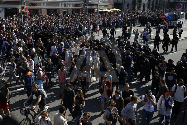 Rusya karıştı! Binlerce kişi gözaltında