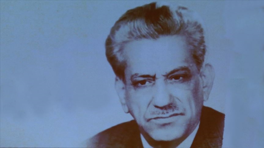 Azerbaycan’ın özgürlük şairi Vahapzade vefatının 12. yılında anılıyor