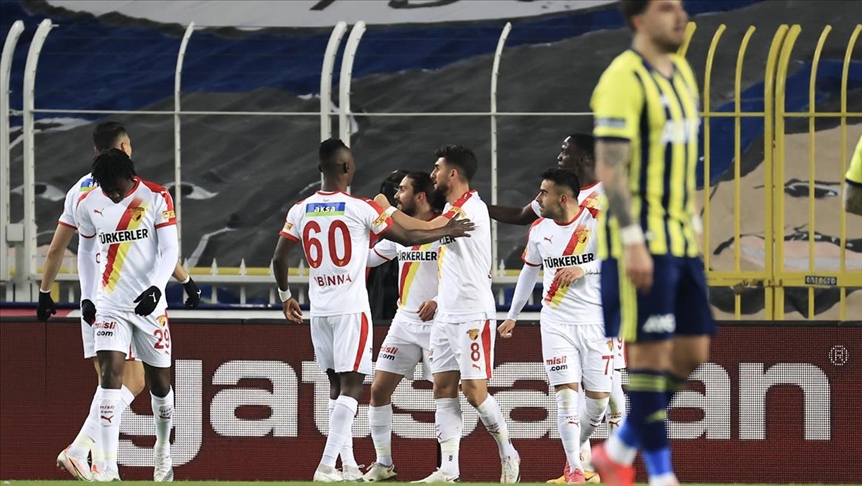 Fenerbahçe’nin evinde! Göztepe’ye tek gol yetti…