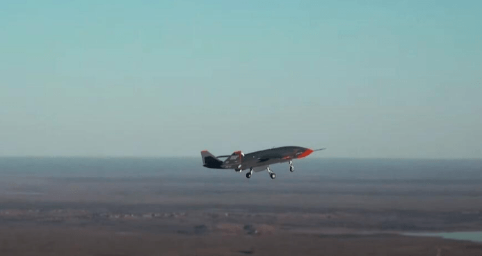 Pilotsuz savaş uçağı test edildi