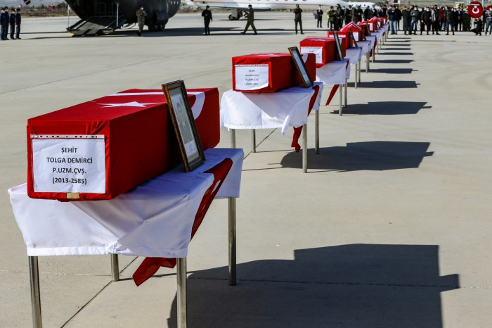 Türkiye şehitlerini uğurluyor!