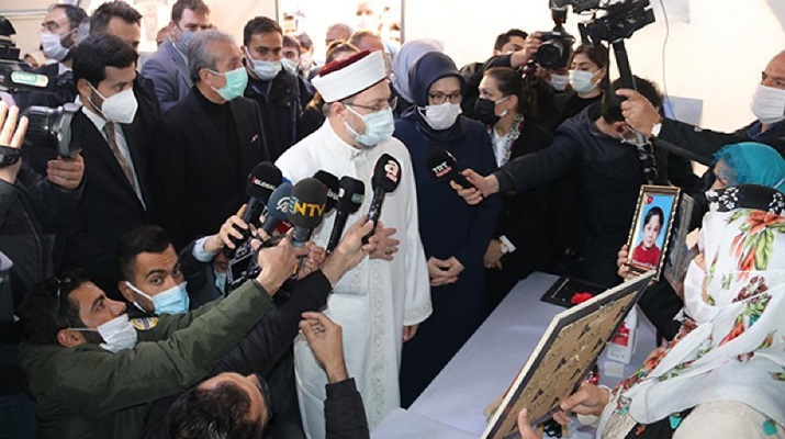 Diyanet İşleri Başkanı Erbaş’tan Diyarbakır annelerine ziyaret